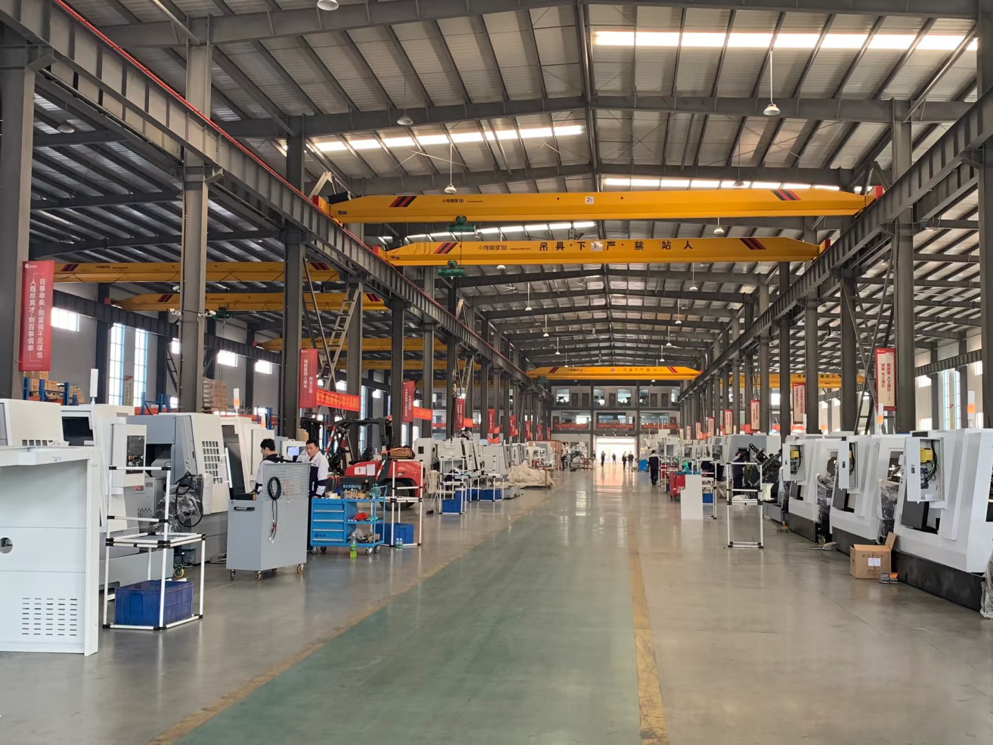 In-house stainless steel production floor